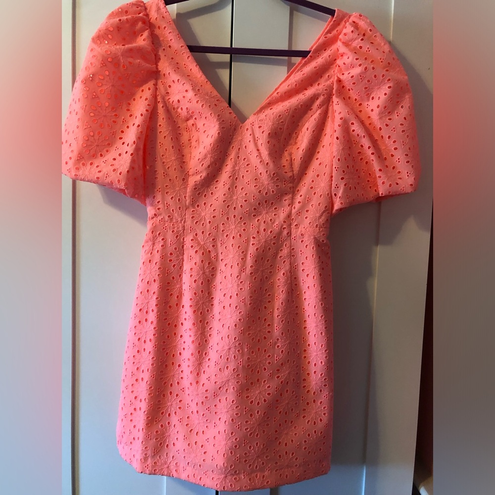Lilly Pulitzer Celestina V-neck Romper in Sunrise Coral. Size 4